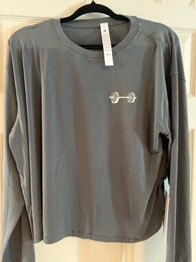 Lululemon Jersey Training Long sleeve Graphic Barbell Baddies Sz 14 NWT Grey